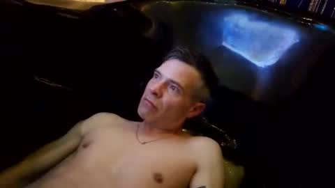 jonnyandrew online show from January 2025 07:55:02 AM