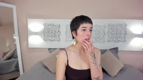 Snapshot of atheena__ chatting on June 2026 12:26:01 PM Athenea online show from June 2026 12:26:01 PM