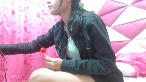 athenayoness online show from December 2024 08:25:02 PM