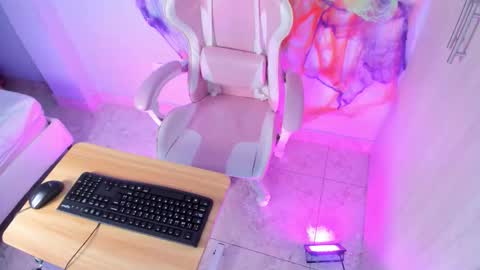 Snapshot of athenea__fox chatting on October 2025 11:56:02 AM athenea__fox online show from October 2025 11:56:02 AM