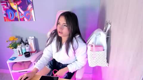 Snapshot of athenea__fox chatting on November 2025 12:00:02 PM athenea__fox online show from November 2025 12:00:02 PM