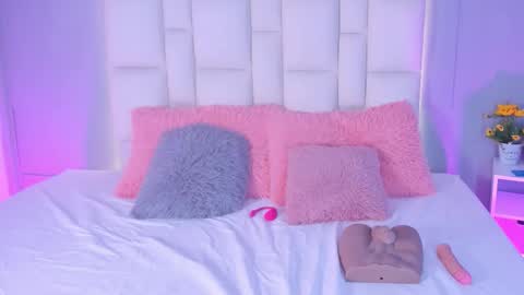 Snapshot of athenea__fox chatting on November 2025 11:32:02 AM athenea__fox online show from November 2025 11:32:02 AM