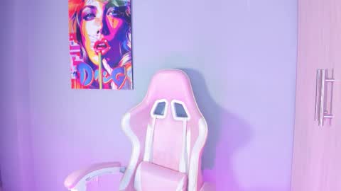 Snapshot of athenea__fox chatting on December 2025 11:37:01 AM athenea__fox online show from December 2025 11:37:01 AM