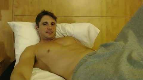 tommycb55555 online show from April 2026 09:39:01 PM