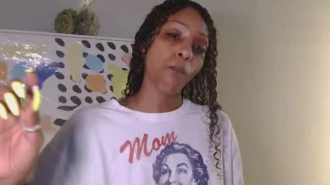 Snapshot of atirahcali chatting on May 2026 02:22:01 PM AtirahCali online show from May 2026 02:22:01 PM