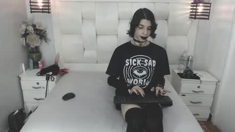 Snapshot of atley_dolly_ chatting on September 2025 10:45:02 PM ATLEY online show from September 2025 10:45:02 PM