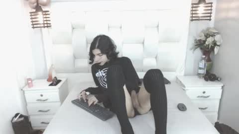 Snapshot of atley_dolly_ chatting on October 2025 09:56:01 PM ATLEY online show from October 2025 09:56:01 PM