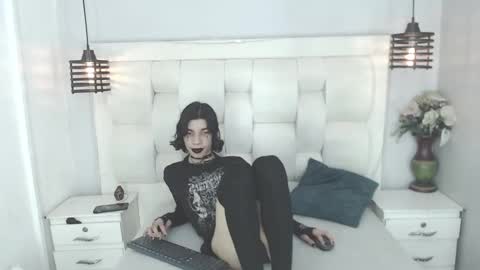 Snapshot of atley_dolly_ chatting on October 2025 09:34:02 PM ATLEY online show from October 2025 09:34:02 PM