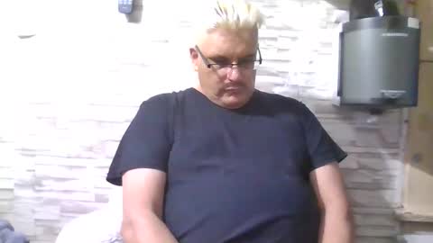 Snapshot of atr2424 chatting on January 2025 10:31:02 AM A online show from January 2025 10:31:02 AM