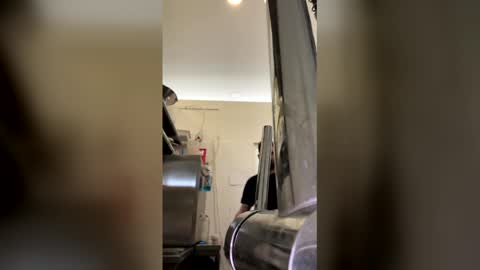 attila19894 online show from April 2026 08:31:01 AM