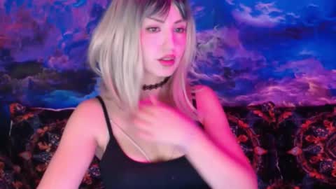 Aubrey online show from December 2025 09:09:02 PM