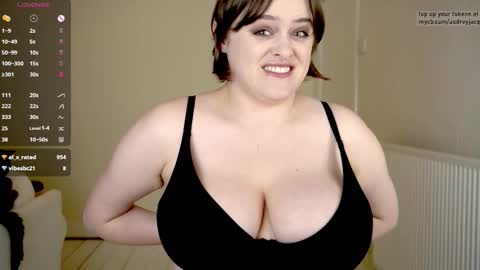 Snapshot of audreyjacq chatting on September 2025 07:26:02 PM Audrey Jacq online show from September 2025 07:26:02 PM