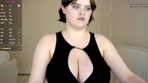 Snapshot of audreyjacq chatting on September 2025 03:28:02 PM Audrey Jacq online show from September 2025 03:28:02 PM