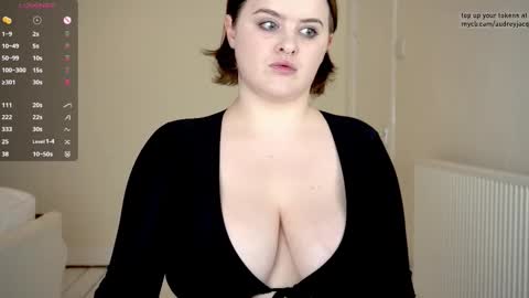 Snapshot of audreyjacq chatting on October 2025 03:23:02 PM Audrey Jacq online show from October 2025 03:23:02 PM