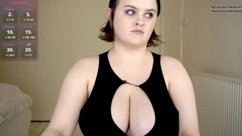 Snapshot of audreyjacq chatting on November 2025 04:29:01 PM Audrey Jacq online show from November 2025 04:29:01 PM