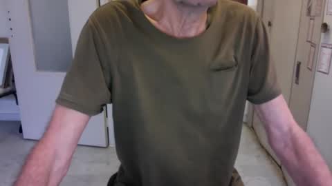 Snapshot of auguste061400 chatting on February 2025 09:56:02 AM auguste061400 online show from February 2025 09:56:02 AM