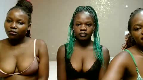 Auleria online show from June 2026 07:03:02 PM
