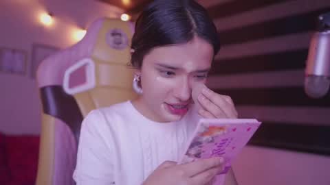 Snapshot of aura_rouss chatting on November 2025 01:28:01 AM aura_rouss online show from November 2025 01:28:01 AM