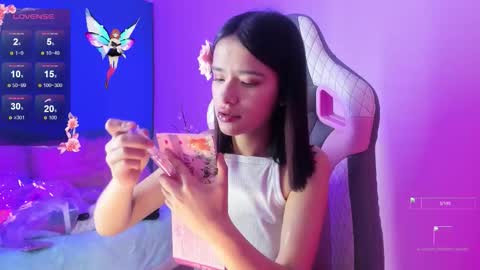 Snapshot of aura_rouss chatting on November 2025 11:14:01 PM aura_rouss online show from November 2025 11:14:01 PM