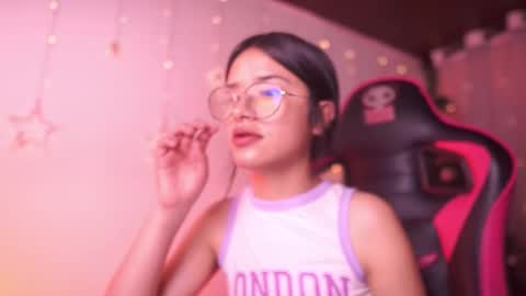 Snapshot of aura_rouss chatting on November 2025 12:56:02 AM aura_rouss online show from November 2025 12:56:02 AM