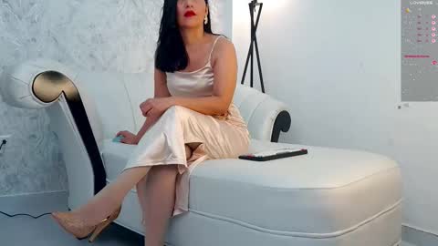 Snapshot of aura_sanders1 chatting on November 2025 12:00:02 PM Aura sanders online show from November 2025 12:00:02 PM