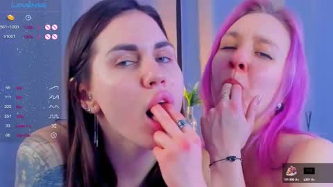 Snapshot of auraclark chatting on February 2025 03:39:02 PM auraclark online show from February 2025 03:39:02 PM