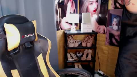 Miss awra online show from March 2025 05:22:02 AM