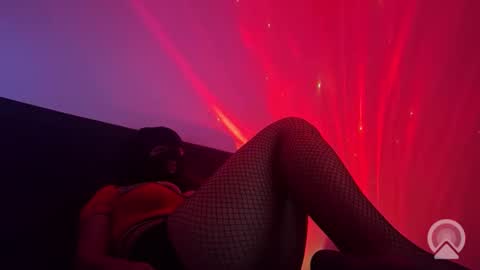 missauraxxx online show from October 2025 01:11:01 AM