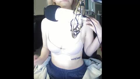 Snapshot of aurelia1301 chatting on February 2025 07:26:01 AM Aurelia online show from February 2025 07:26:01 AM