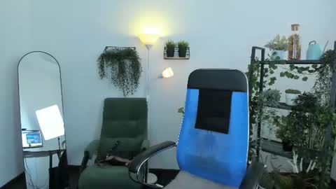 Snapshot of aureliagleam chatting on June 2026 07:05:02 AM Aurelia online show from June 2026 07:05:02 AM