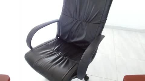 Aureliano online show from April 2026 10:22:02 PM