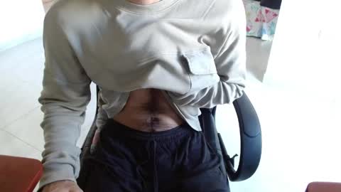 Aureliano online show from April 2026 10:10:02 PM