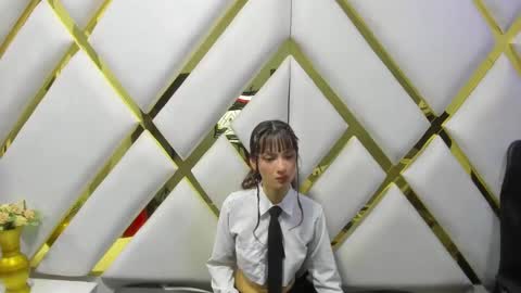 aurora online show from February 2025 12:37:01 AM