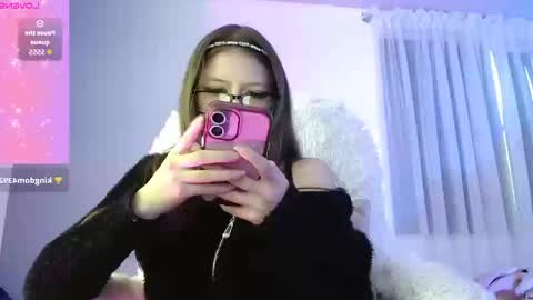 Aurora online show from September 2025 09:04:01 PM