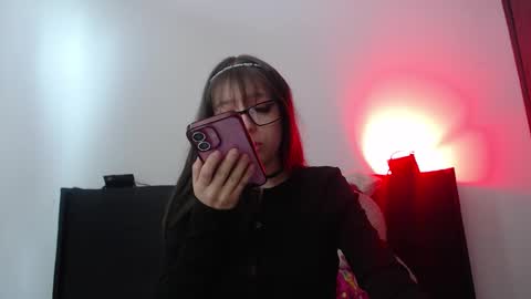 Aurora online show from October 2025 06:40:02 PM