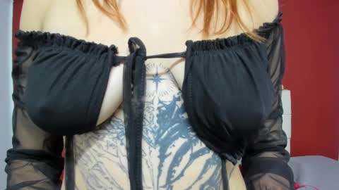 Snapshot of aurora_doll_ chatting on February 2025 02:44:01 PM AURORA online show from February 2025 02:44:01 PM