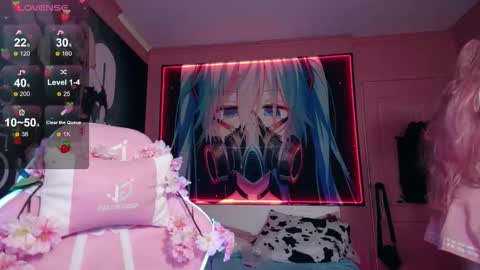 Snapshot of aurora_radiance chatting on September 2025 08:36:02 AM Serena online show from September 2025 08:36:02 AM