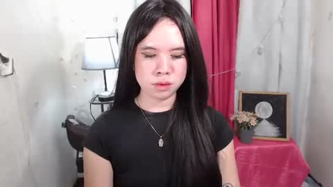 aurora xoxo online show from April 2026 05:18:01 PM