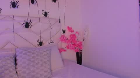 Madison online show from October 2025 06:17:01 PM