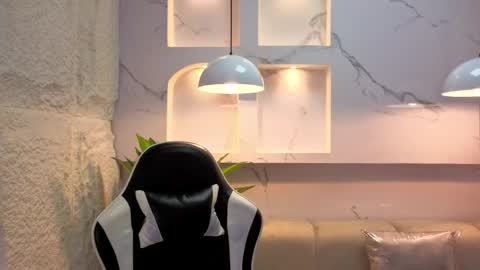 AURORA  online show from February 2026 02:39:02 AM