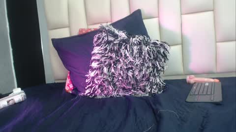 auroraa_miller online show from December 2024 03:47:02 PM