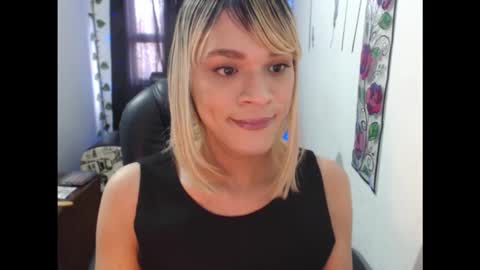 AURORA online show from October 2025 05:52:01 PM