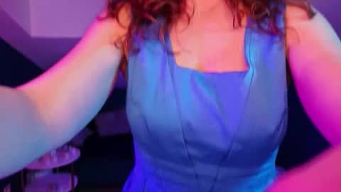 auroraborealis__ online show from November 2025 06:34:01 AM