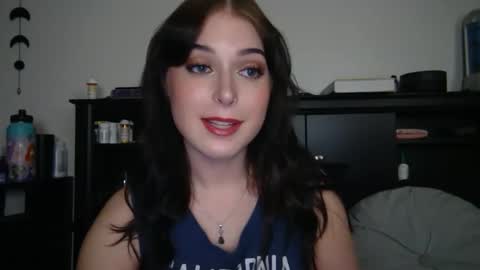 auroralightz1 online show from October 2025 01:17:02 AM