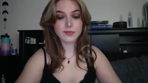 auroralightz1 online show from February 2026 03:36:01 AM