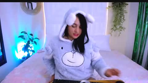 INSTAGRAM AURORA MCRY online show from March 2026 05:22:01 AM