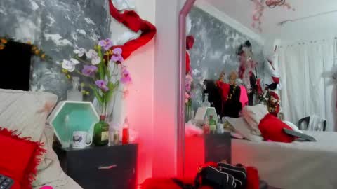 Snapshot of aurorarojas chatting on February 2025 09:37:01 AM Aurora Rojas online show from February 2025 09:37:01 AM