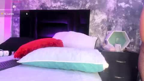 Snapshot of aurorarojas chatting on February 2025 06:05:02 AM Aurora Rojas online show from February 2025 06:05:02 AM