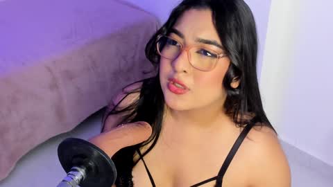 Snapshot of aurorasexy_01 chatting on February 2025 05:41:01 AM Aurora   IG Aurorasexy0 online show from February 2025 05:41:01 AM