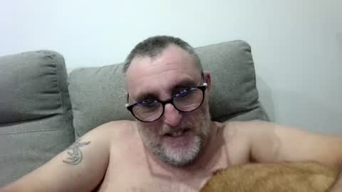 aussie_ozzie online show from July 2026 10:39:01 AM
